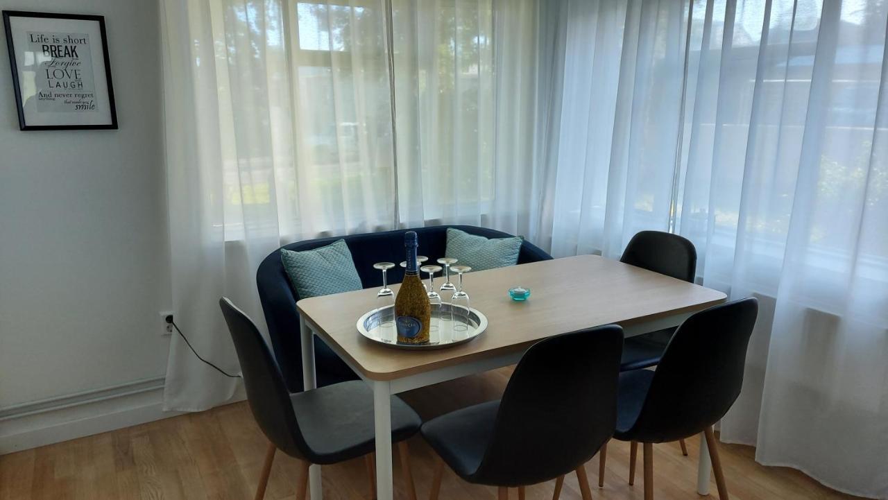 B&B Rooms Husavik 3 ภายนอก รูปภาพ