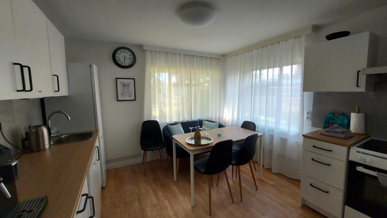 B&B Rooms Husavik 3 ภายนอก รูปภาพ